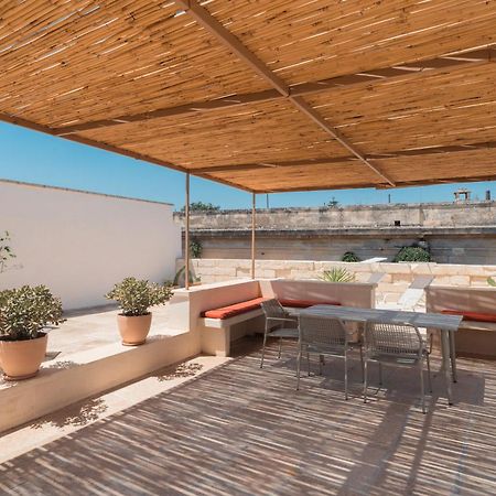 Lotus Apartment & Rooftop By Residence Colibri 莱切 外观 照片